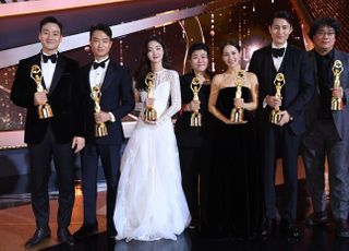 올해 청룡영화상 12월 11일 개최 "움츠린 영화계에 활기 넣는 축제의 장 마련"