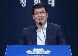 황덕순 "김종인 노동법 개정 제안 검토 가능"…靑은 "원론적인 이야기"