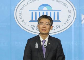 &lt;포토&gt; 일본 후쿠시마 오염수 방류 결정 철회 촉구하는 시대정신 조정훈 의원