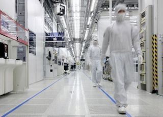 삼성전자, 차세대 낸드 생산 효율 고심…투자로 정면돌파