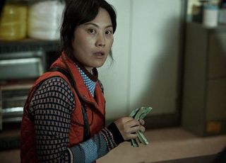 [홍종선의 올드무비⑮] 한국의 헬레나 본햄 카터, ‘담보’ 김재화의 이 영화