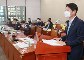 &lt;포토&gt; 예산안 제안설명하는 김강립 식품의약품안전처장