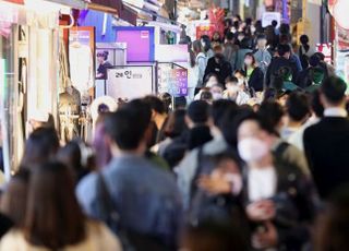 연말랠리·쇼핑이벤트 기대감 쑥...유통주 반등 속도 더 내나