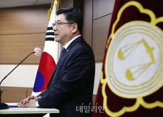 공수처장 후보자 추천, 10명 안팎서 마감…선출 작업 '험로' 예고