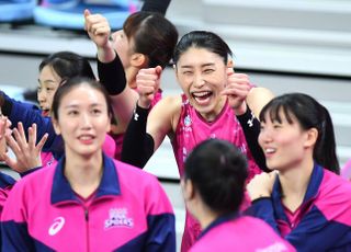 연승 이끈 김연경 “GS전이 가장 큰 고비”