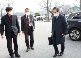 변창흠 후보자를 보는 불신과 기대...“수요 억제말고 ‘공급’서 답을”