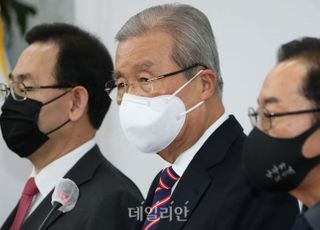 김종인 대국민사과 정기국회 이후로 연기...당에선 '확전 자제' 목소리