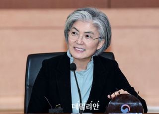 김여정은 왜 강경화만 콕 집어 때렸을까