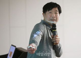 서민 교수 "문재인 정권 백신확보 주장은 구라…504호 비워둬야"