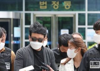 ‘강북구 경비원 폭행’ 주민 1심서 징역 5년…끝내 사과 없어