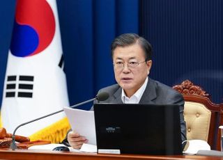 문대통령 지지율 37.8%로 소폭 반등…30대·서울 이탈 심화