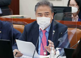 박진 "코로나수용소 되버린 동부구치소…무능·무책임의 현장"