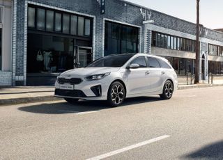 기아차 씨드 왜건 PHEV, 볼보의 나라 스웨덴서 '최고의차' 수상