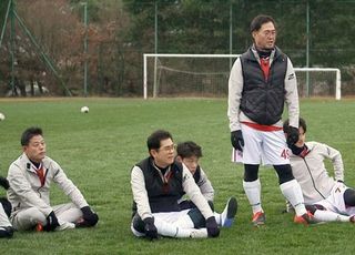 ‘뭉쳐야 찬다’ 이만기‧김재엽‧허재‧양준혁, 노장 파워 예고