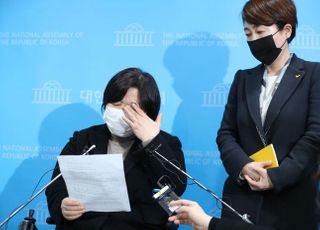 &lt;포토&gt;김종철 대표 성추행 사건으로 사퇴! 곤혹스런 정의당 
