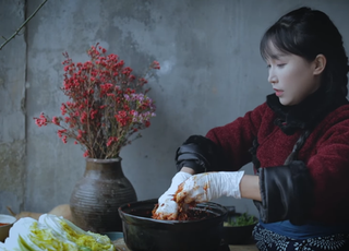 "김치는 중국음식" 억지 부린 中유튜버 기네스북 등재된 이유