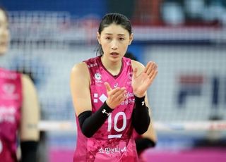 어우흥? 어수선한 흥국생명...어두운 김연경