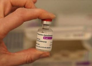 "다른 백신 기다릴 것"…아스트라제네카 물량 남아돈다 