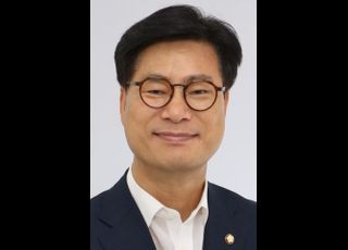 김영식 의원, 황조근정훈장 수훈…국가과학기술 발전 공로