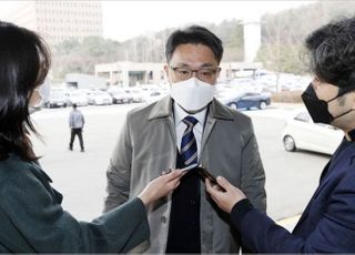 허위공문서 작성 혐의·관용차 제공 논란 김진욱, 검찰이 수사할까?…갈등 고조