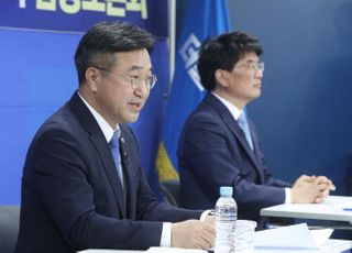 &lt;포토&gt; 기조연설하는 윤호중