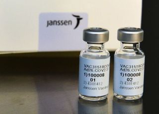 미국 보건당국 "얀센 백신 사용중단 권고"...국내 공급계약은 600만명분