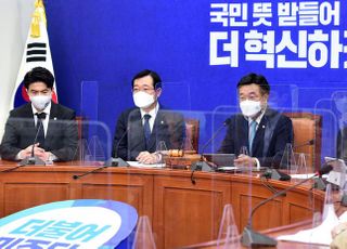 &lt;포토&gt; 마지막 비상대책위원회의 발언하는 윤호중