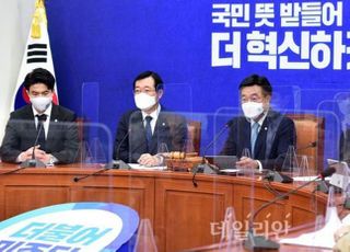 이재명 '1강 독주' 속 與 '대선 경선 연기론' 고개