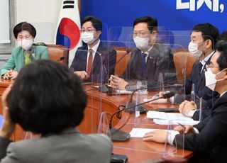 &lt;포토&gt; 초선의원 간담회 갖는 송영길 대표