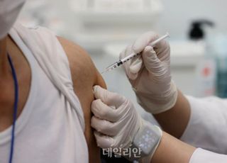 [데일리안 여론조사] 국민 과반 "11월 코로나19 집단면역 불가능"