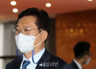 '백신 외교 주도권 뺏길라'…與, 국민의힘 '美백신 사절단' 파견 맹비난