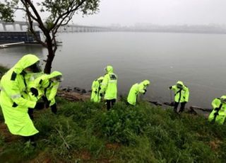 경찰수사 불신 우려에… 경찰청장 "故손정민씨 사망 경위, 철저히 수사하겠다"