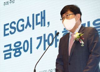 &lt;포토&gt; 축사하는 윤창현 국민의힘 의원