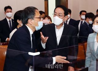 이성윤 공소장발 조국의 위기…與 강경파 또 '검수완박'