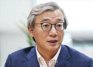 與전재수 "野 '이준석 돌풍' 부럽고 속 쓰려"