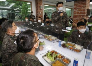 군부대 방문한 송영길 대표