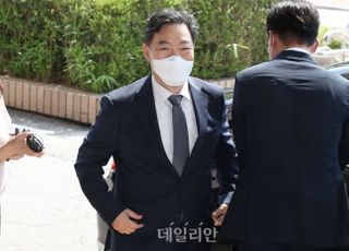 김오수, 박범계와 35분 독대…"검찰 조직개편안 우려 전달"