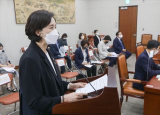 인사말하는 유은혜 부총리 겸 교육부 장관