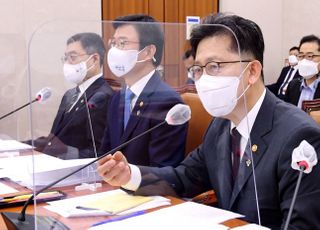 농해수위 답변하는 김현수 농림축산식품부 장관