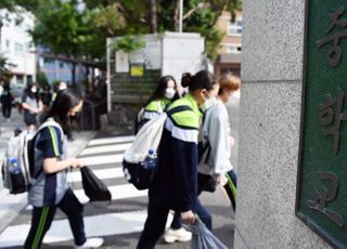 2학기 학교문 ‘활짝’…패션업계 특수 기대감도 ‘활짝’