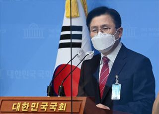 "文정권 비정상, 정상으로 돌려놓겠다"…황교안, 대권 도전 공식 선언