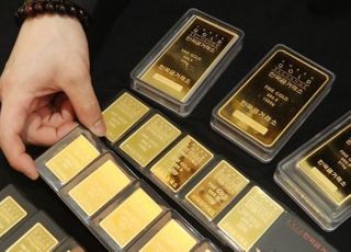 [코인뉴스] “비트코인 금보다 매력적”…잇단 호재에 시세 반등