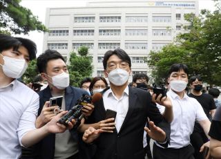 '가짜 수산업자' 금품수수 의혹, 경찰 조사 마친 윤석열 전 대변인 이동훈