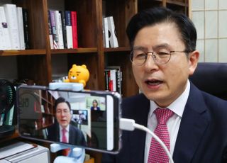 황교안 "文정권 '종교 패권 바꾸기'냐…대면예배 포기 않겠다"