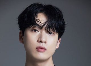 김강민, 코로나19 확진…"모든 스케줄 중단"