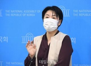 윤희숙 "이재명 기본소득, 나랏돈 벚꽃처럼 흩날릴 것"