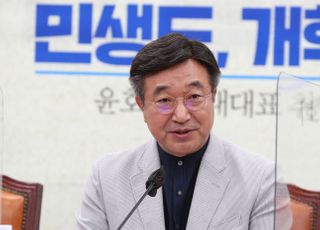  민주당 윤호중 원내대표, 취임 100일 기자간담회