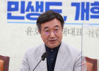 '취임 100일' 윤호중 "법사위 내줘 송구…의총 추인 거쳤다"