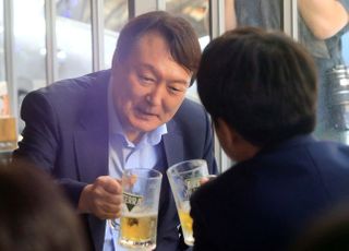 이준석과 맥주 한잔, 윤석열 행보 결정할까?