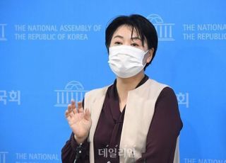 윤희숙, “민주당은 ‘페미 대통령’ 배출한 젠더적으로 나쁜 정당” 일침